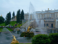 Peterhof, großer Brunnen