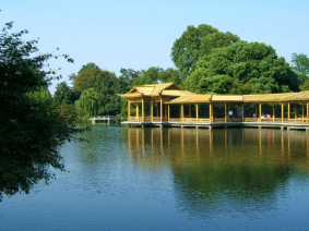 West Lake, Bambus Hall