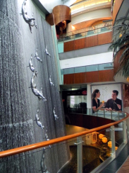 Dubai Mall, The Waterfall