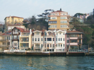 Holzhäuser am Bosporus