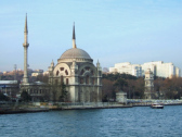 Dolmabahce Moschee & Uhrturm